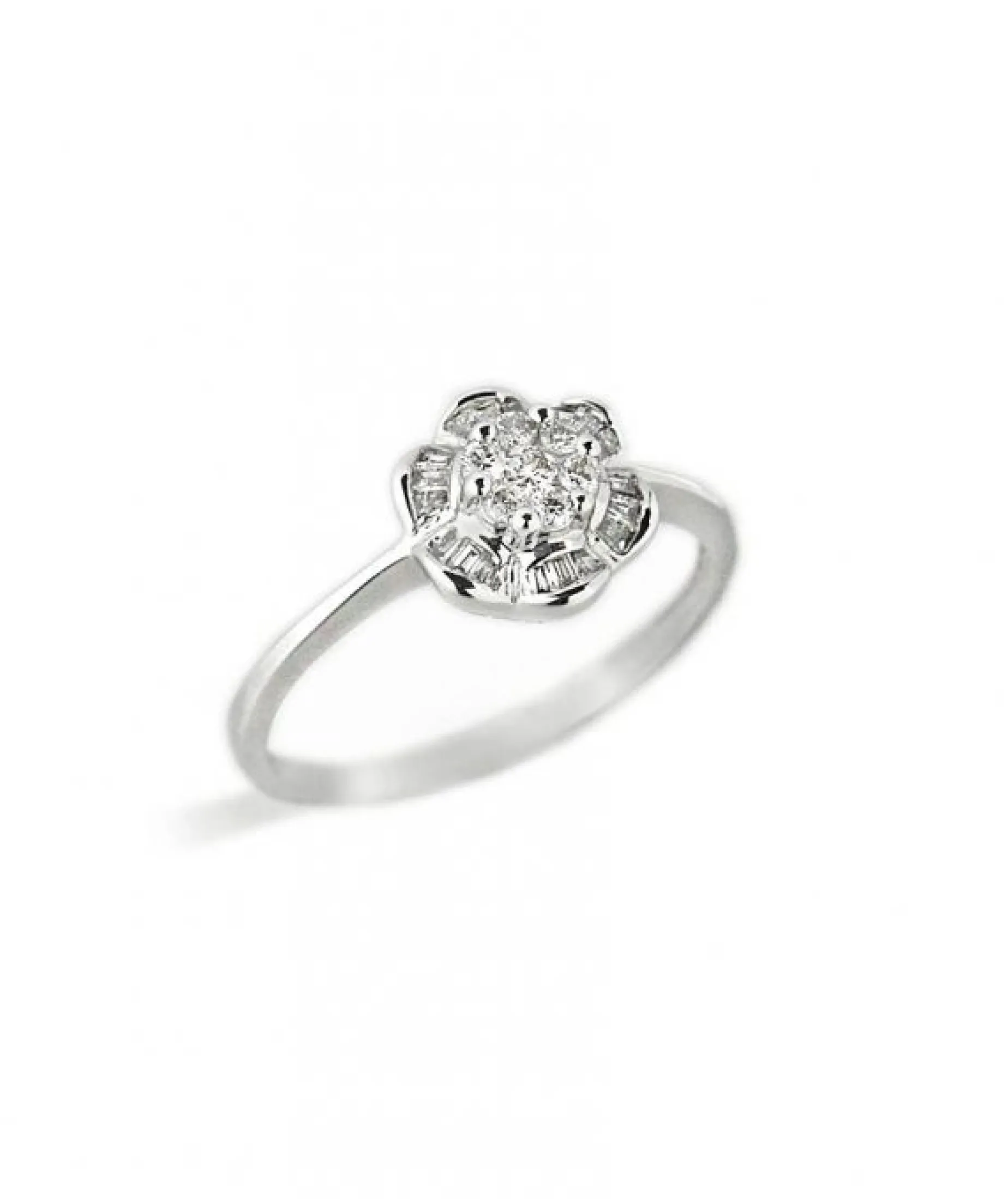 ANILLO ORO 18 KILATES CON DIAMANTES