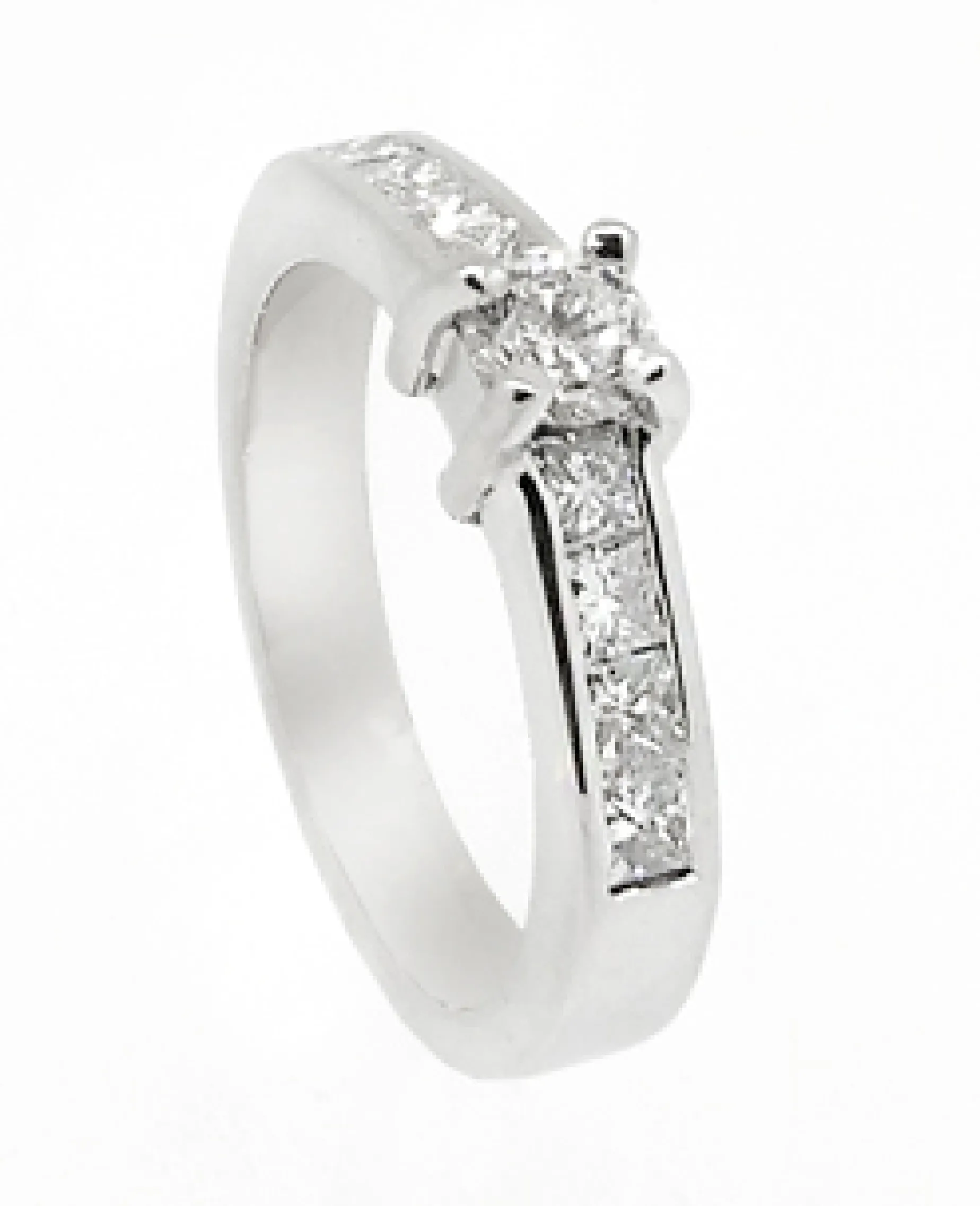 ANILLO ORO 18 KILATES CON DIAMANTES